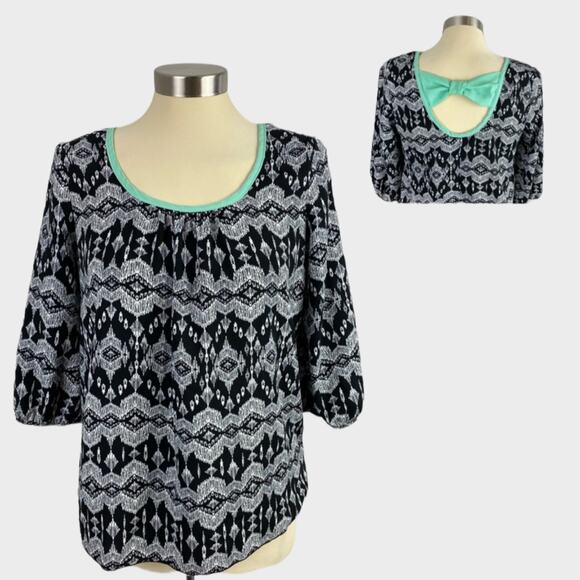 Rue21 Small 1/2 Sleeve Top Bow Back Black Green - Picture 1 of 8